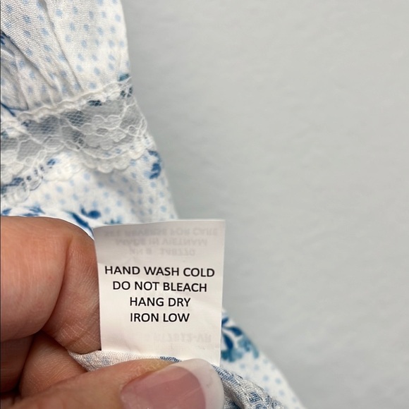 Sienna Sky Floral Print Front Tie Top - Picture 7 of 12